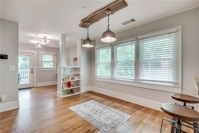 Building Photo - 953 Gilbert St SE