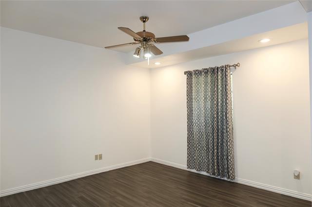 Building Photo - 702 Mt Vernon Dr