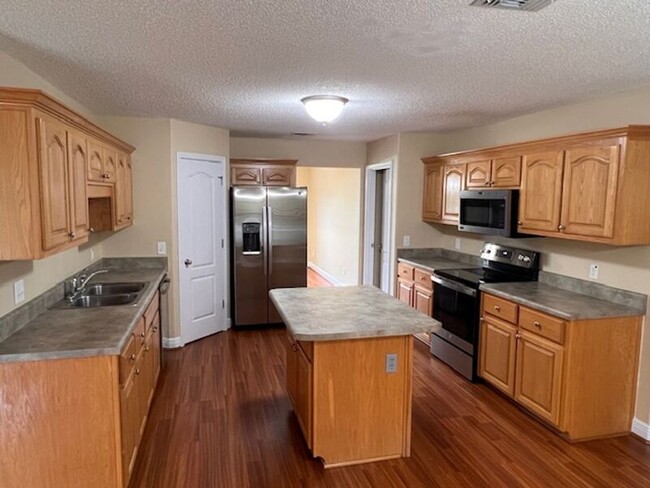 Building Photo - 5654 Colinas Verde Dr