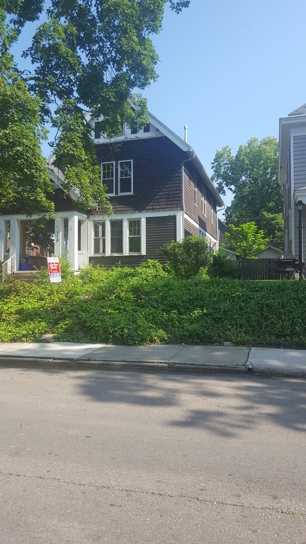 Building Photo - 158 E Northwood Ave