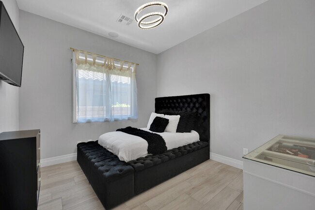 Building Photo - 53 Cantabria Coast St