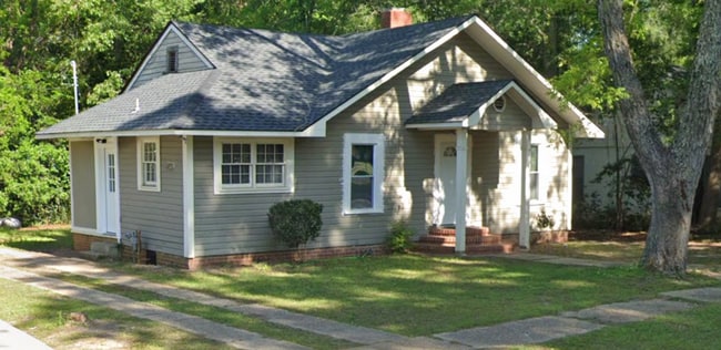 Building Photo - 305 Duncan St