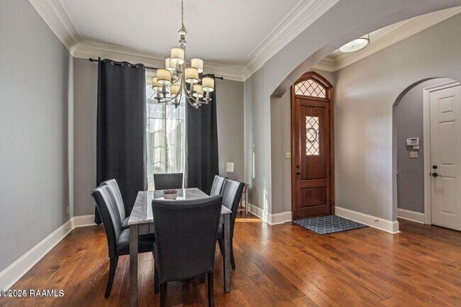 Building Photo - 216 Croft Row