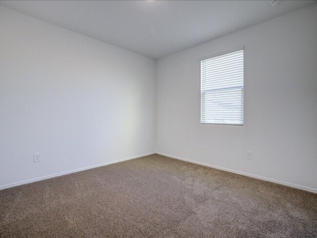 Building Photo - 4 Bedroom 2 Bathroom BRAND NEW HOME!