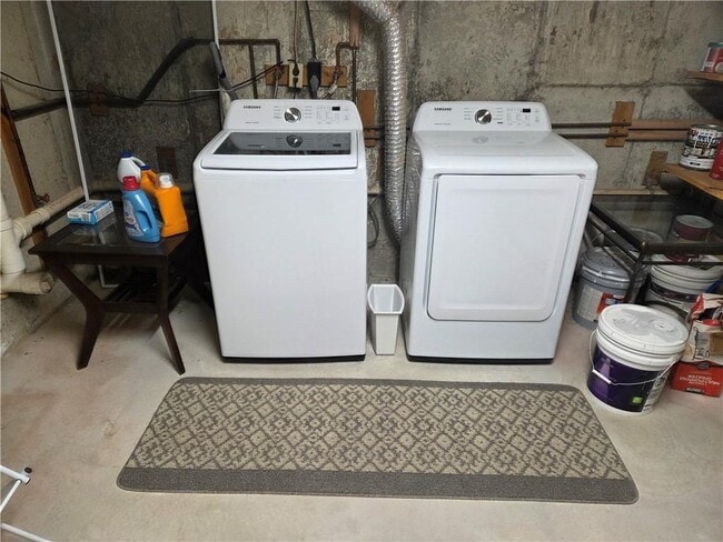 Building Photo - 15 Meadowview Ter