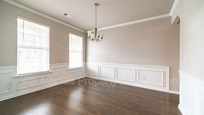 Building Photo - 209 Paxton LN