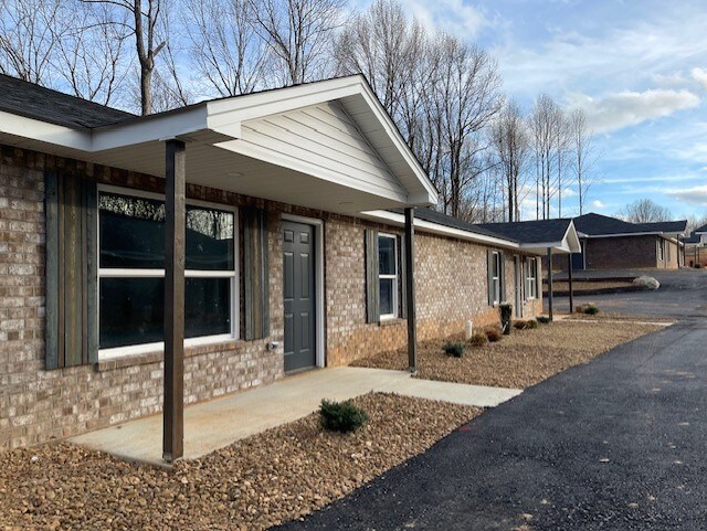 Building Photo - 69 McMurtry Rd