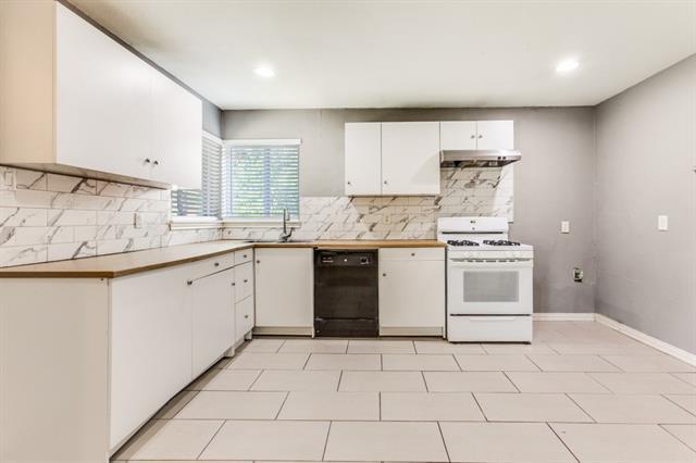 Building Photo - 5016 W Mockingbird Ln