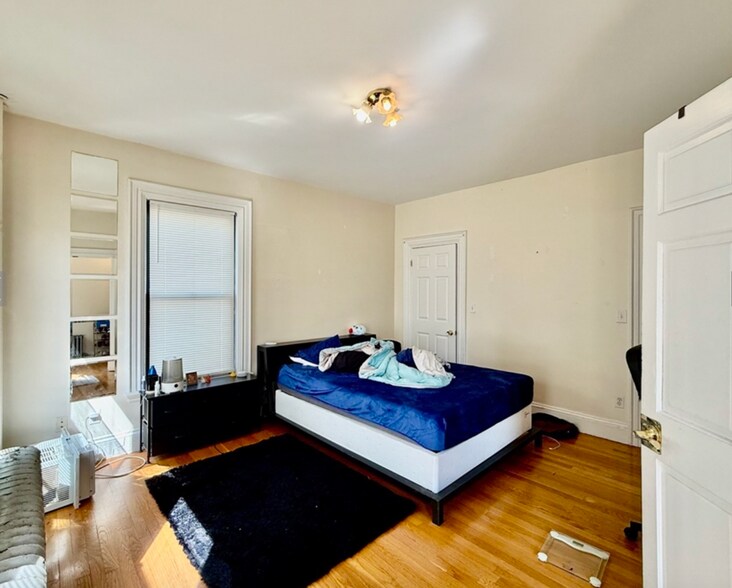 Building Photo - 48 Allston St