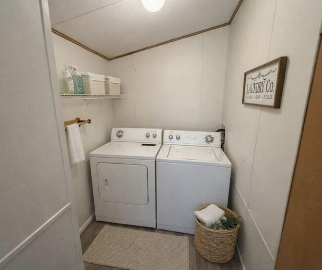 Building Photo - 7246 FL-44