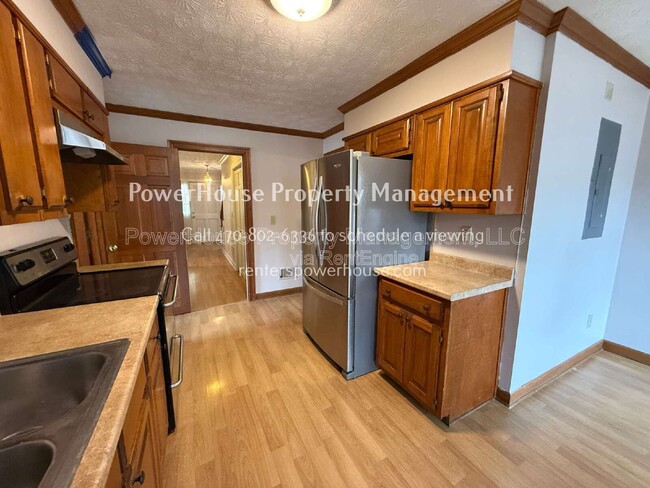 Building Photo - 3209 Henderson Walk