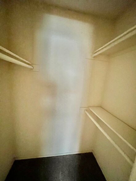 Building Photo - 600 Bagby Ave