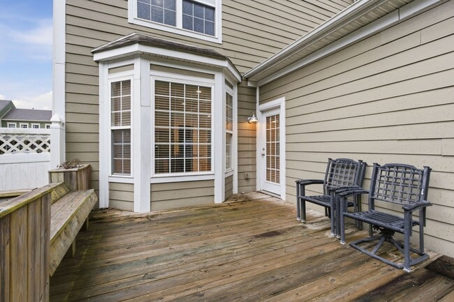 Building Photo - 2661 Avery Park Dr