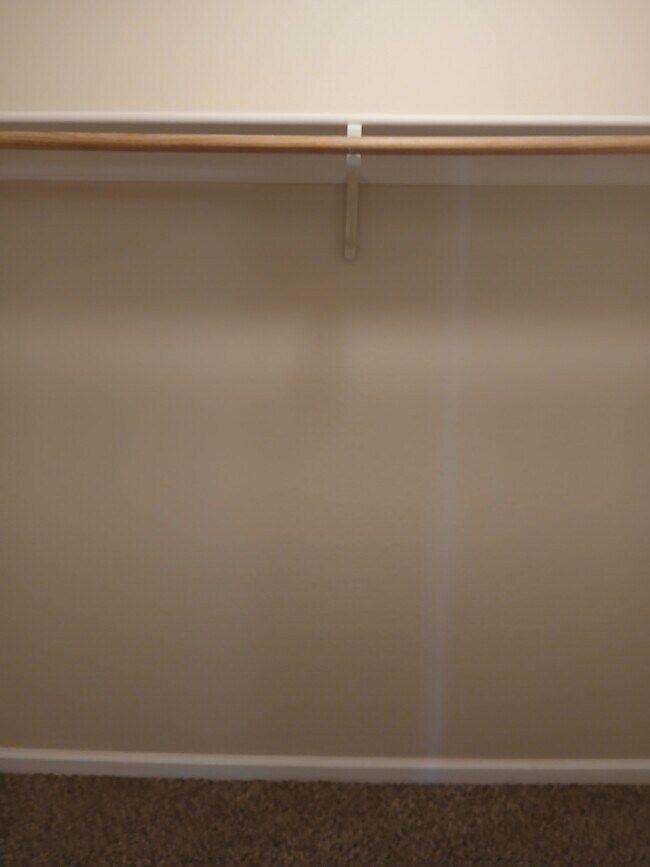 Building Photo - 510 S Poplar St