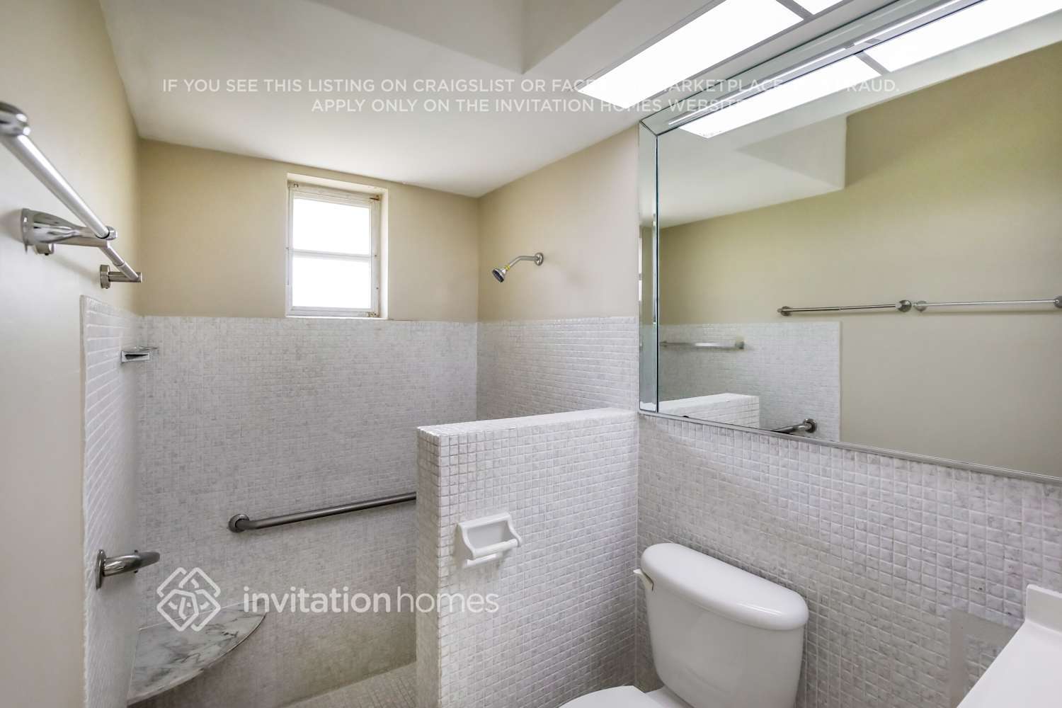 Building Photo - 4903 Banyan Ln