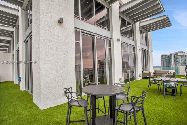 Building Photo - 3301 NE 1st Ave