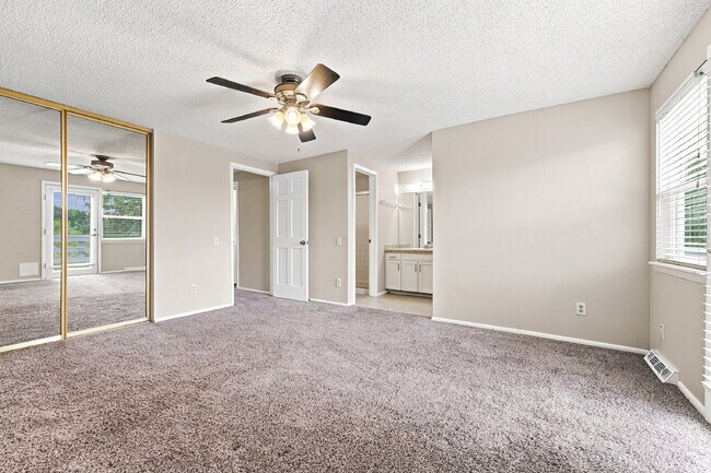 Building Photo - $2,940.95 - 3 bed 2.5 bath Home in Centennial with Central AC, and Great Backyard Space!