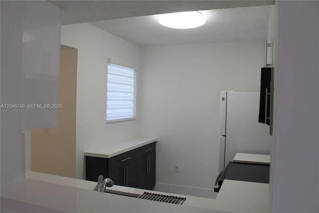 Building Photo - 1153 NW 125th Pl