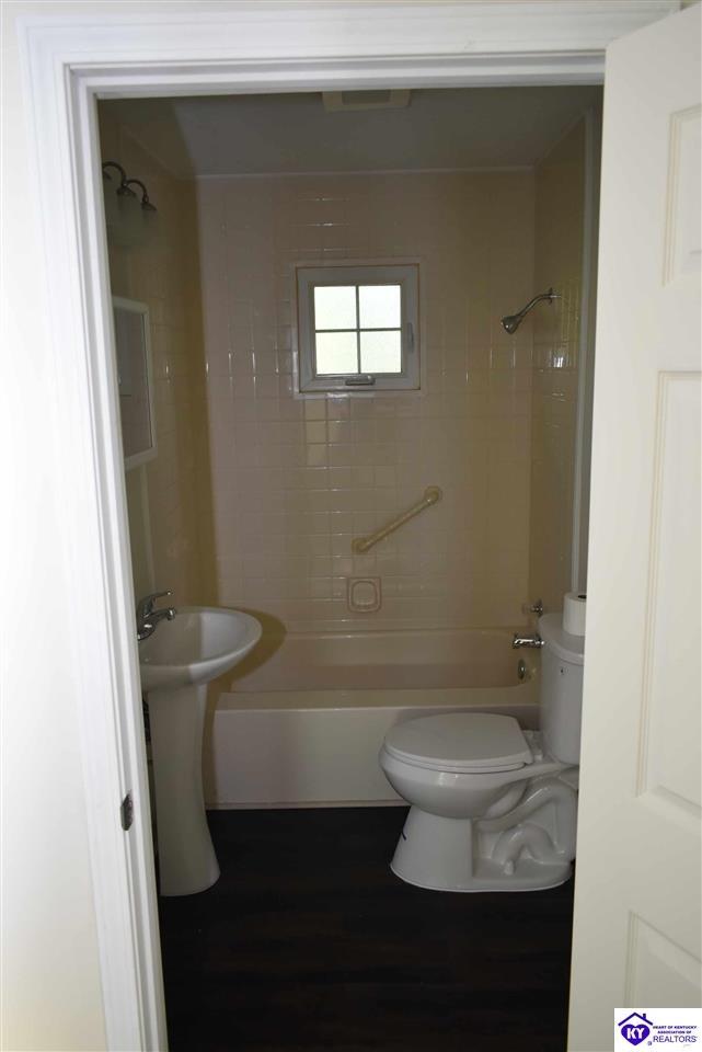 Building Photo - 1177 Evelyn Dr