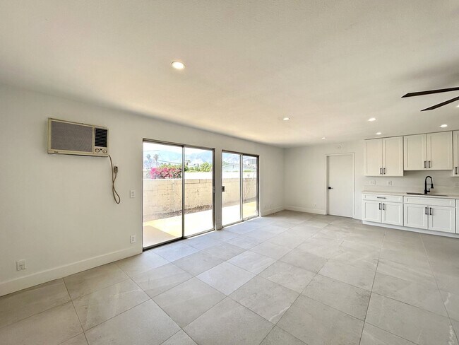 Building Photo - AVAILABLE NOW! NEWLY RENOVATED 1 Bedroom 1...