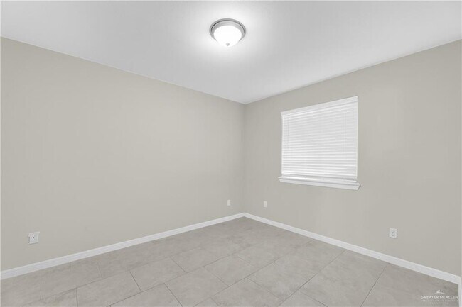 Building Photo - 33 Escondido Pass