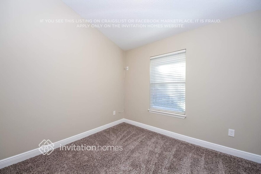 Building Photo - 172 Secret Dr