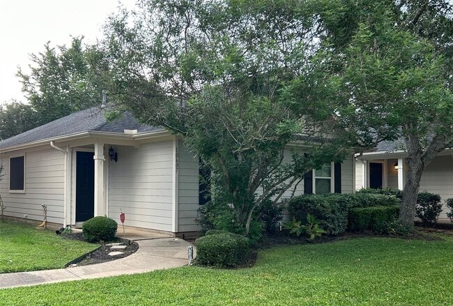 Primary Photo - 10607 Cobblecreek Way