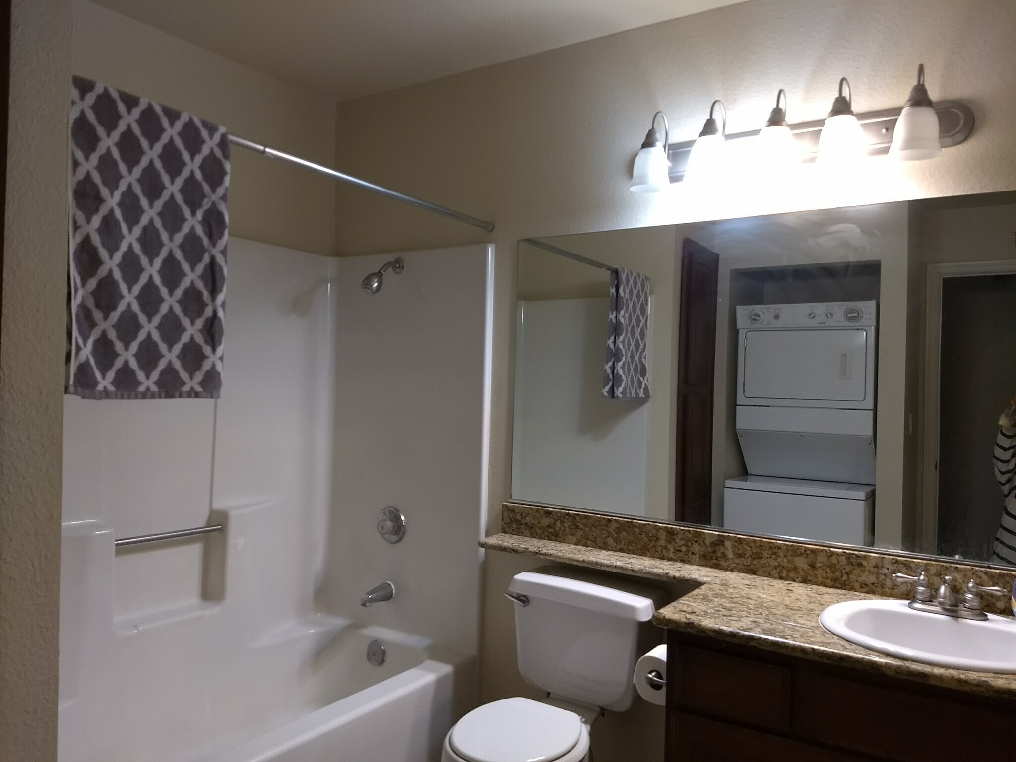 Building Photo - 4050 Pacific Harbors Dr