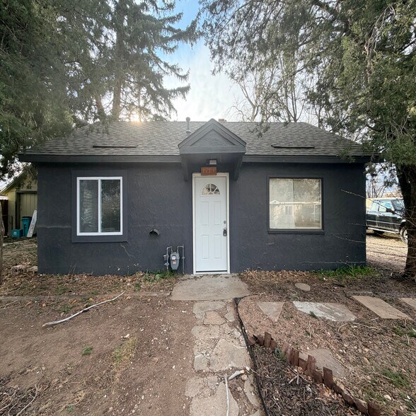 Building Photo - 1713 Aspen St