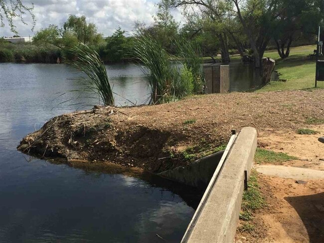 Building Photo - 608 Waxwing Cedar Drive