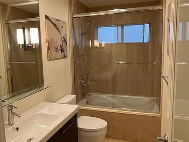 Building Photo - 5354 Lindley Ave