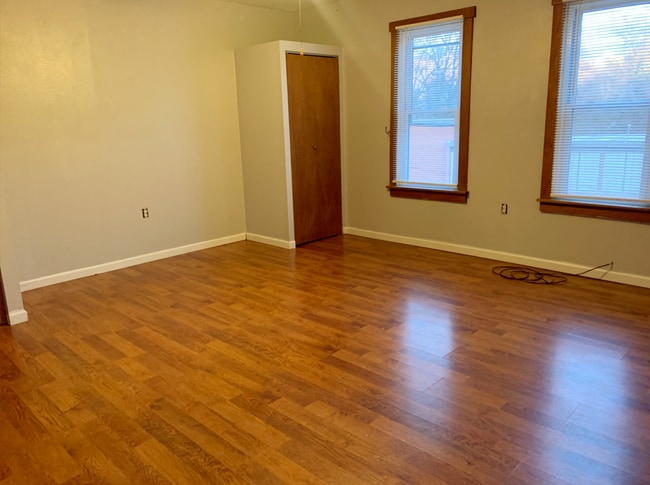 Building Photo - 326 Merrimac St