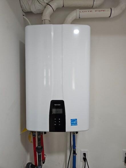 Building Photo - 90 Shrewsbury Ave