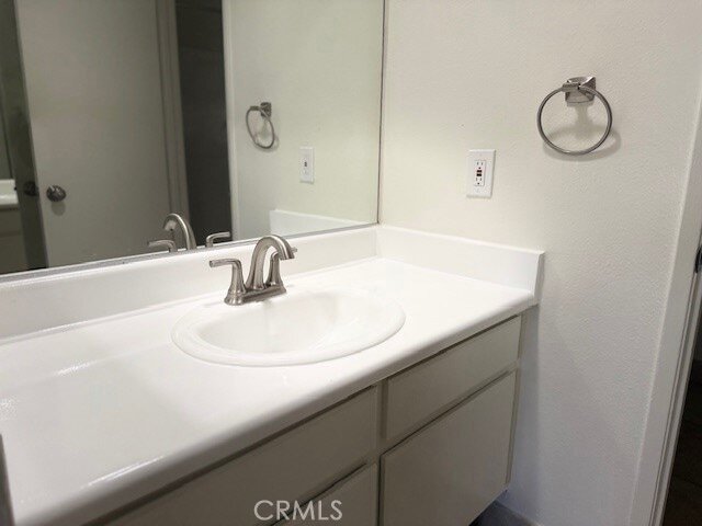 Building Photo - 51025 Avenida Martinez