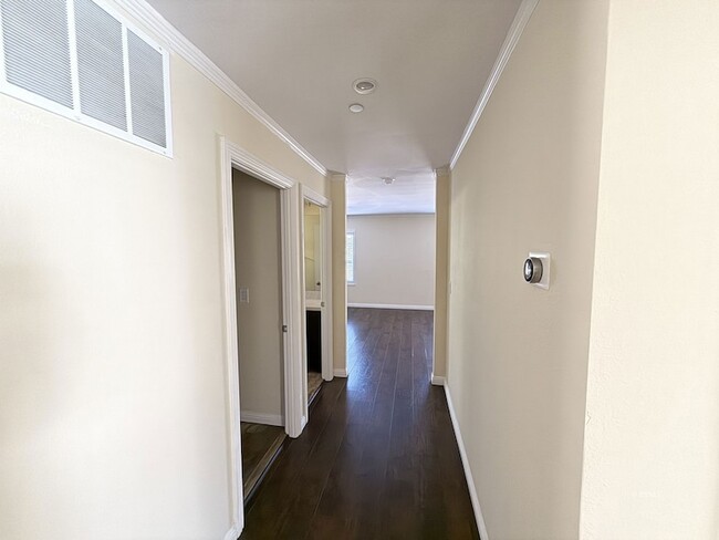 Building Photo - 54325 Pine Crest Ave