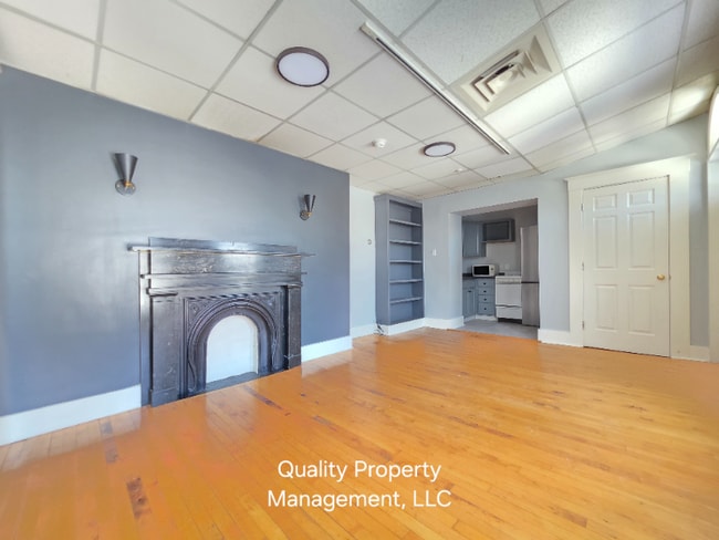 Building Photo - 128 Hammond St