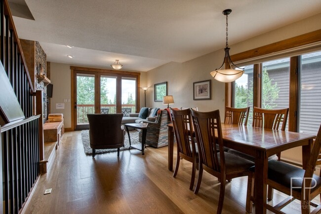 Building Photo - Breck 3-bedroom home with views! 4-6