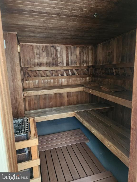 Building Photo - 1504 Lincoln Way