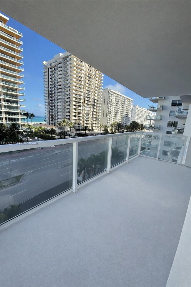 Building Photo - 5750 Collins Ave