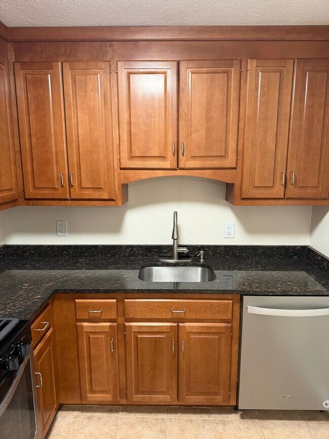 Building Photo - One Bedroom