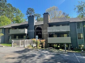 Building Photo - 2937 Oaktop Cir