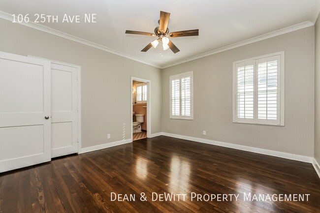 Building Photo - 106 25th Ave NE