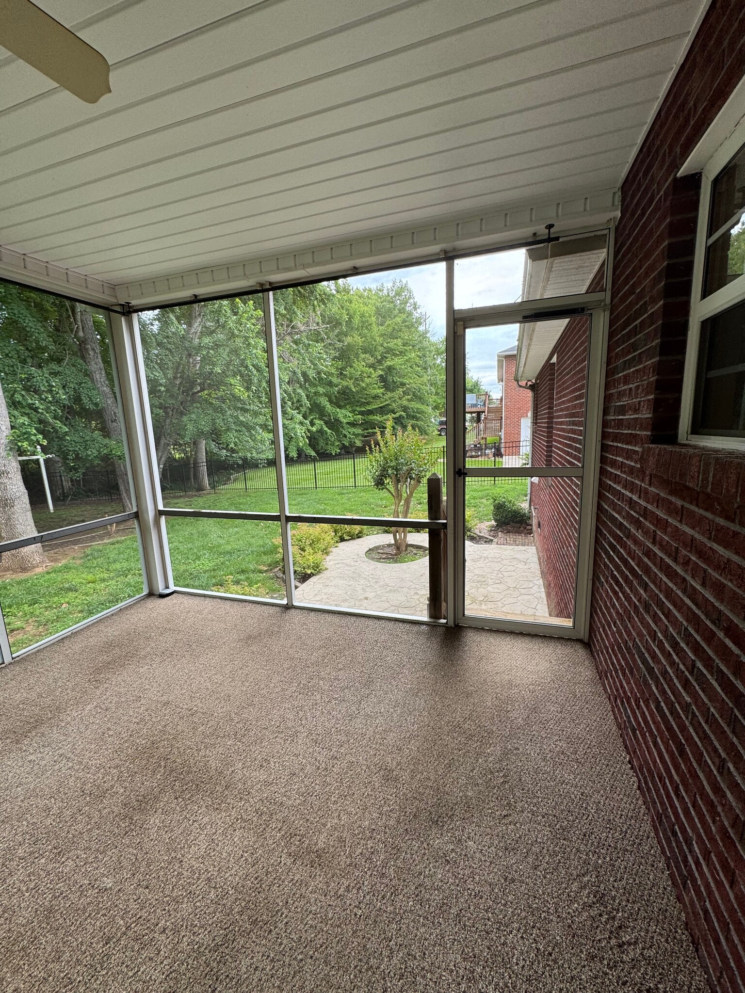Building Photo - 224 Brookside Dr