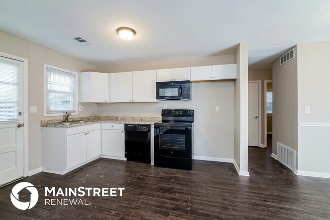 Building Photo - 6404 Venango Dr
