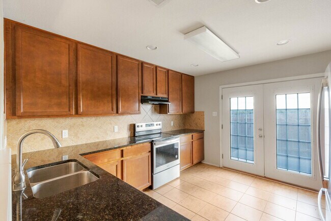 Building Photo - 11532 Ashbrook Dr