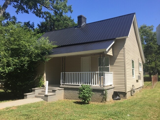 Primary Photo - 2 Bed, 1 Bath Home Available in Woodruff