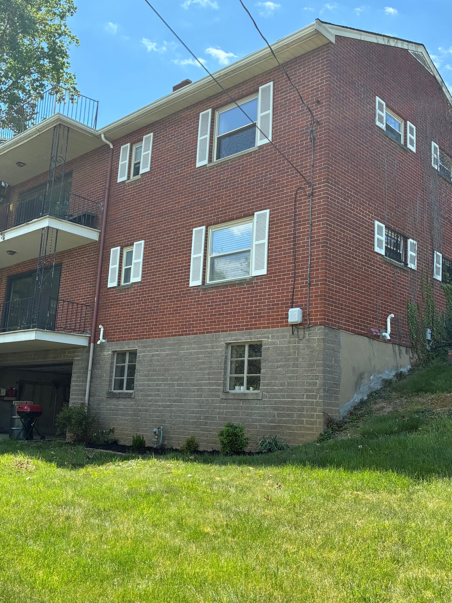 Exterior - 1130 River Hill Dr