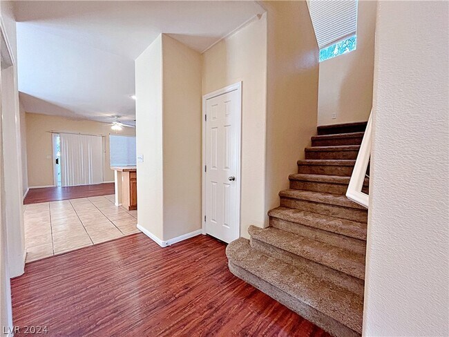 Building Photo - 1446 Maryland Heights Ave