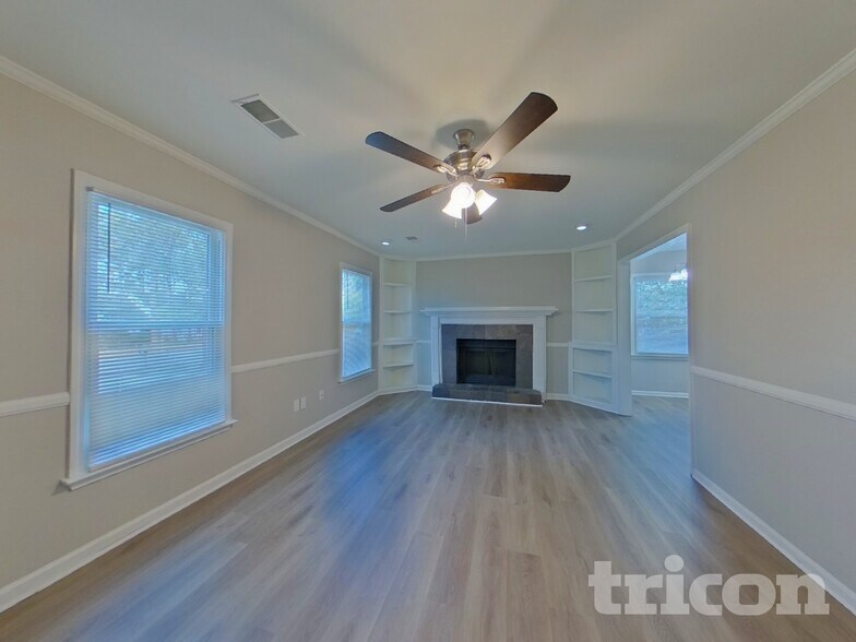 Building Photo - 308 Kenton Dr