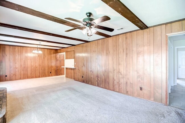 Building Photo - 1407 Akron Dr